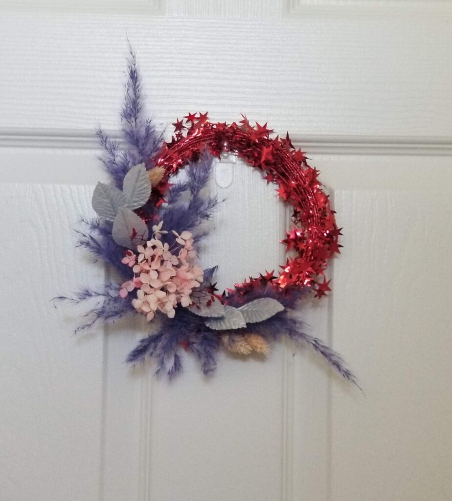 2024 June 7th (Fri): PETITE EVERLASTING WREATH MAKING WORKSHOP   (for Seniors 55+)
