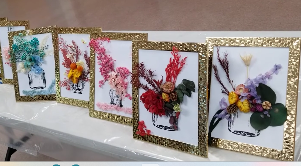 2024 June 14th (Fri): PRESSED AND PRESERVED FLOWER ART   (for Seniors 55+)